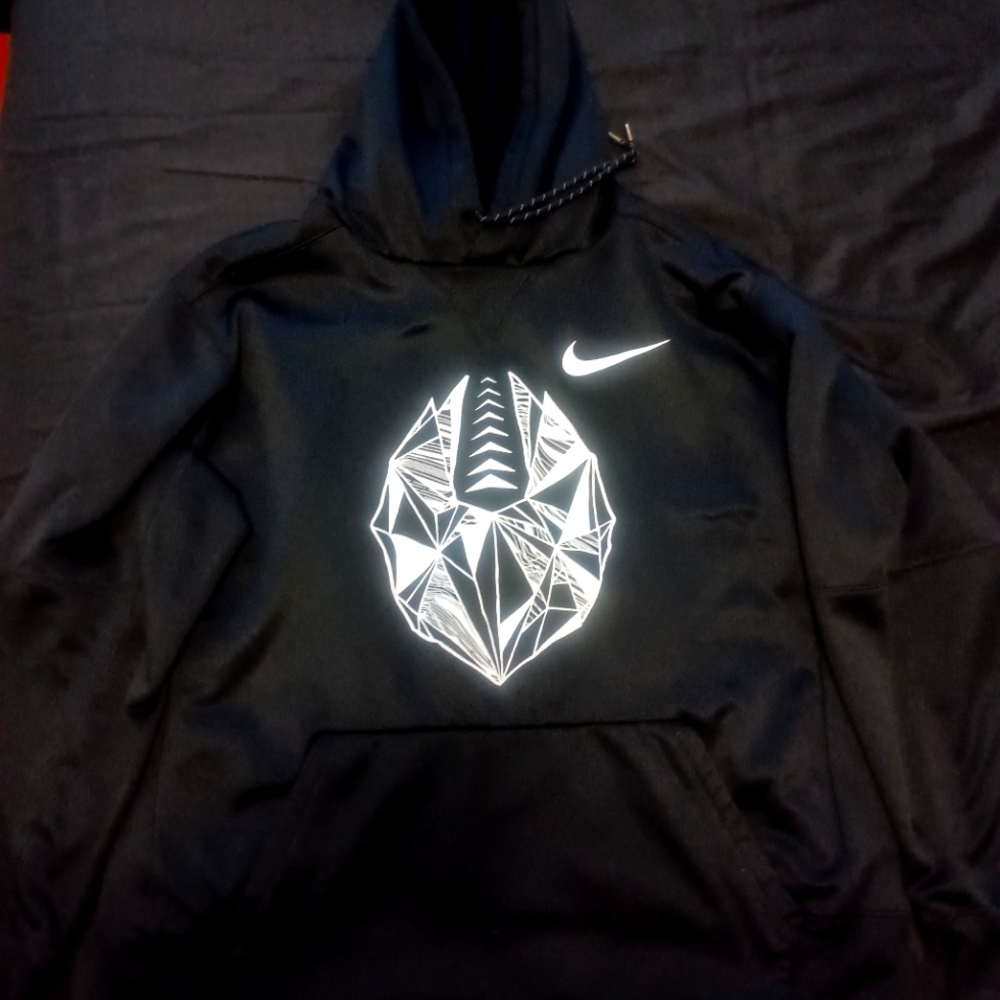 ⭐ Nike Black Logo Pullover moisture wicking material 💥